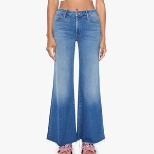 MOTHER Jeans Roller Fray Size 32